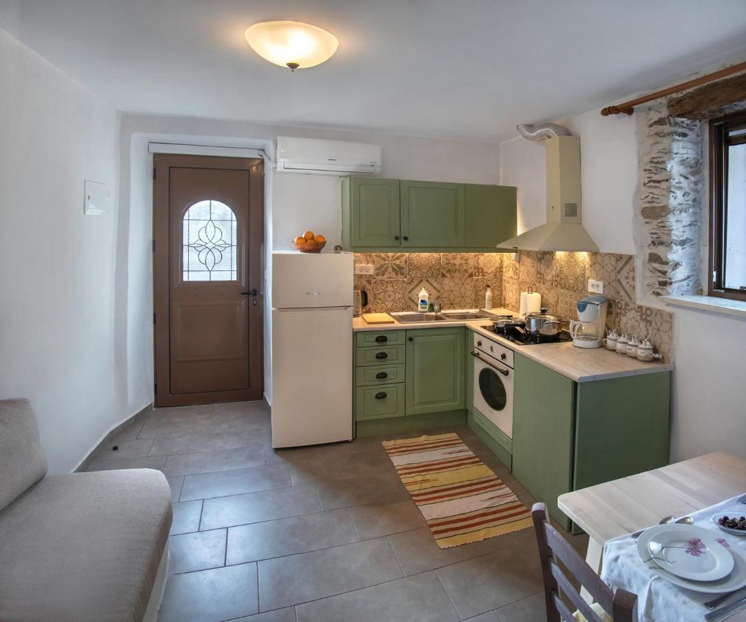 Feneri 3 -Cozy Rustic Apt 20' From Elafonisi Beach Perivolia  Dış mekan fotoğraf