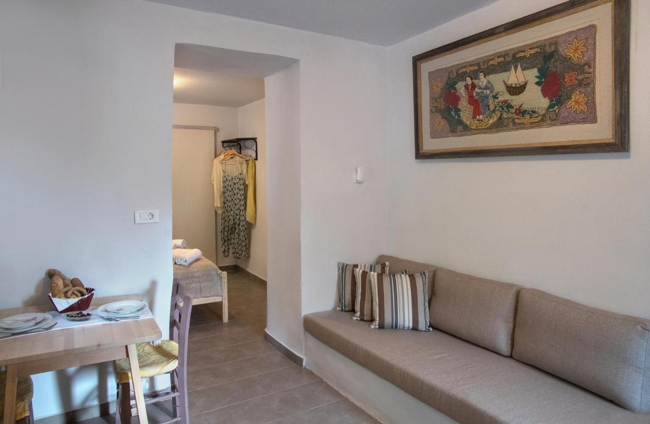 Feneri 3 -Cozy Rustic Apt 20' From Elafonisi Beach Perivolia  Dış mekan fotoğraf